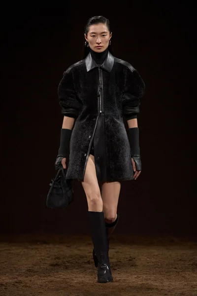 Look 34